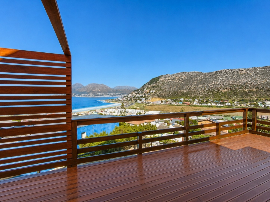 4 Bedroom Property for Sale in Glen Ridge Western Cape